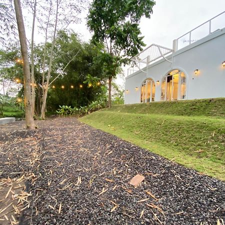Karabineri Private Pool Jogja Villa Ngaglik 外观 照片