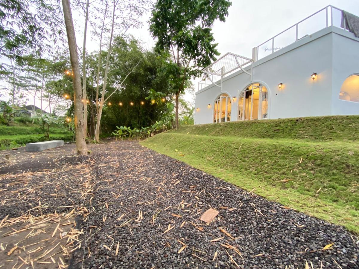 Karabineri Private Pool Jogja Villa Ngaglik 外观 照片