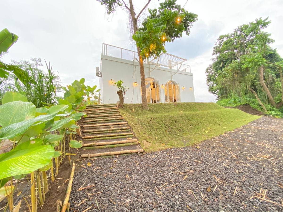 Karabineri Private Pool Jogja Villa Ngaglik 外观 照片
