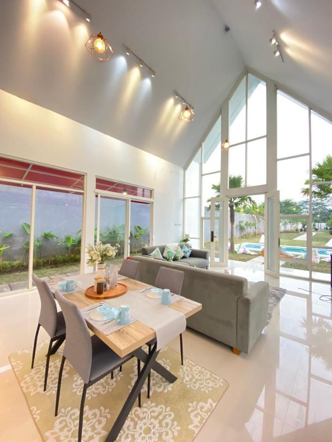 Karabineri Private Pool Jogja Villa Ngaglik 外观 照片